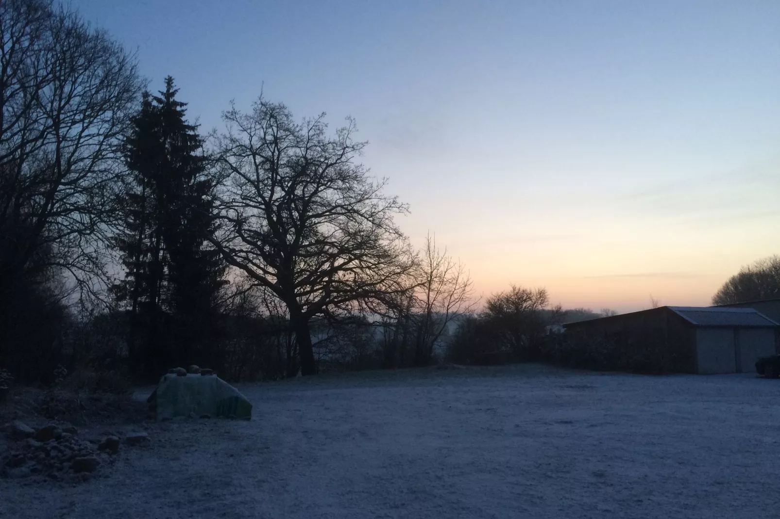 Wohnen im Gutshaus-Exterior winter