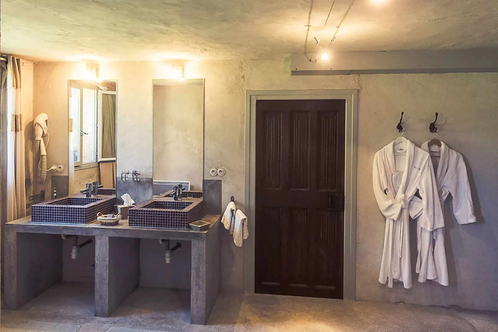 Manoir avec piscine privée-Bathroom