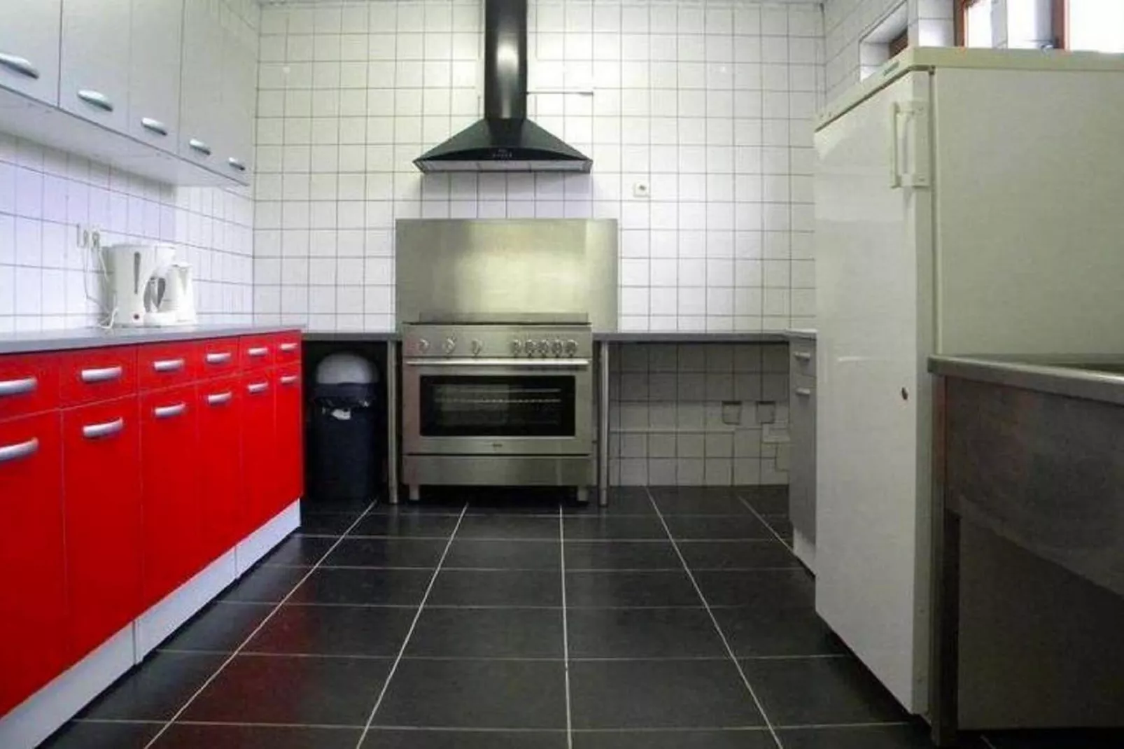 Par Hasard-Kitchen