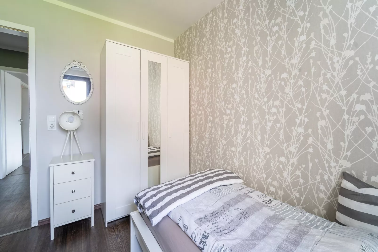 Modern holiday flat with pool in the Harz-Bedroom