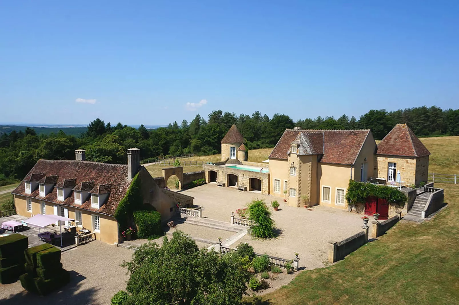 Manoir avec piscine privée-Exterior summer