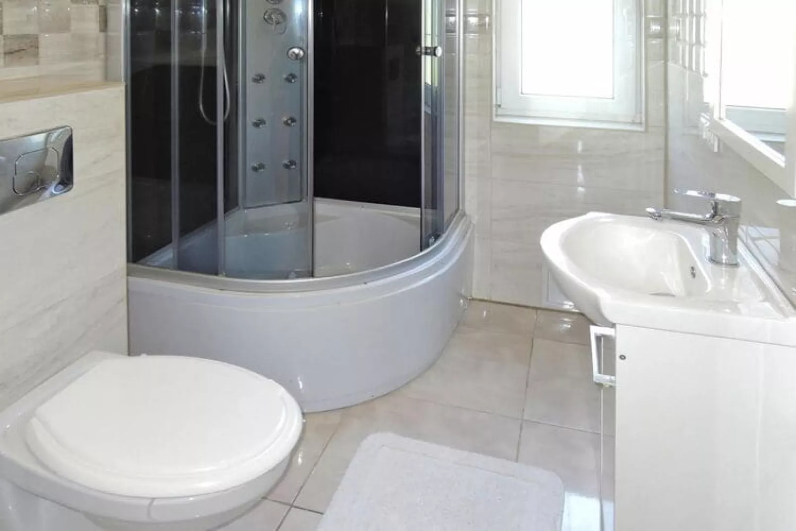 New holiday home in Nowe Warpno at the lake for 6 persons-Bathroom