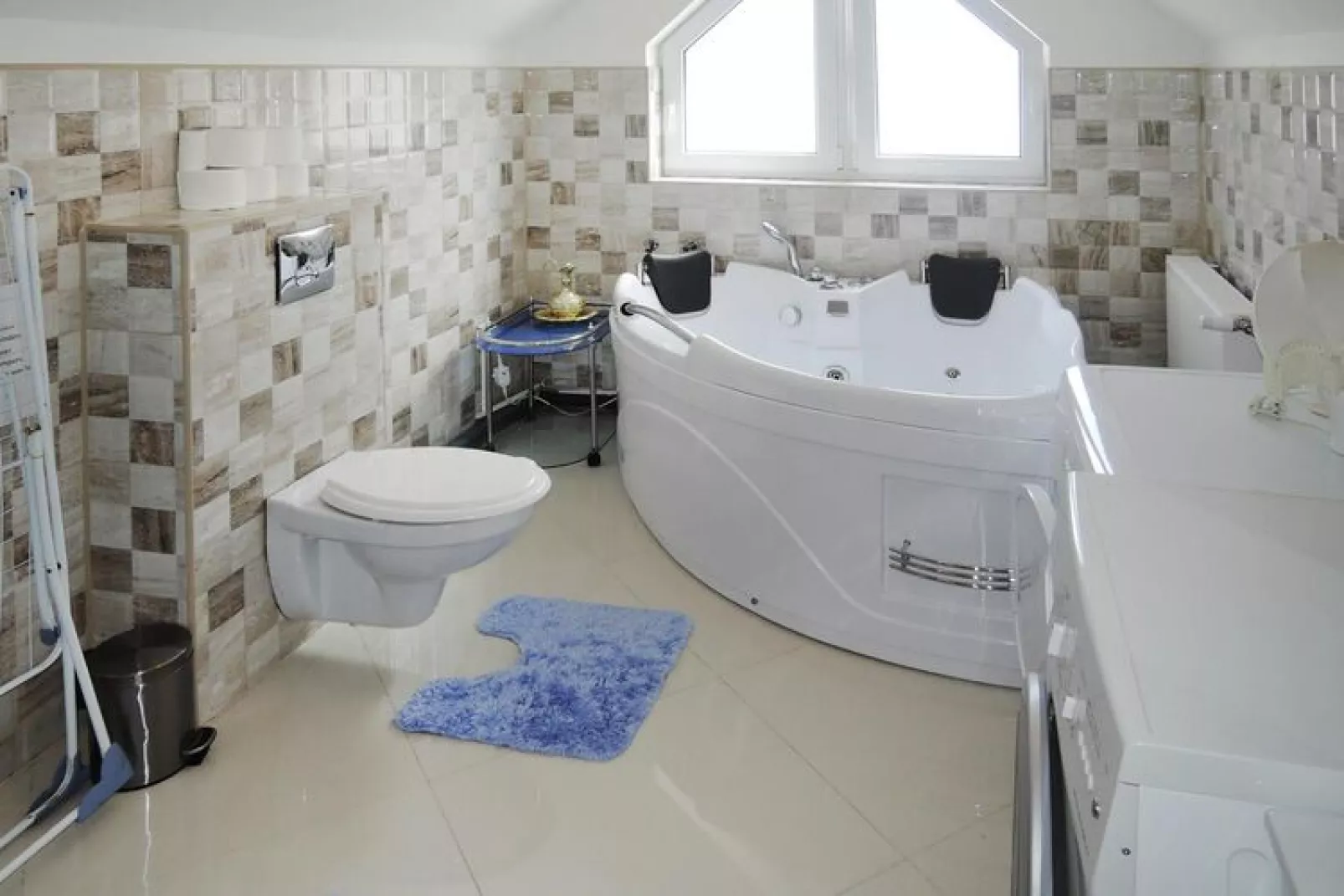 New holiday home in Nowe Warpno at the lake for 6 persons-Bathroom