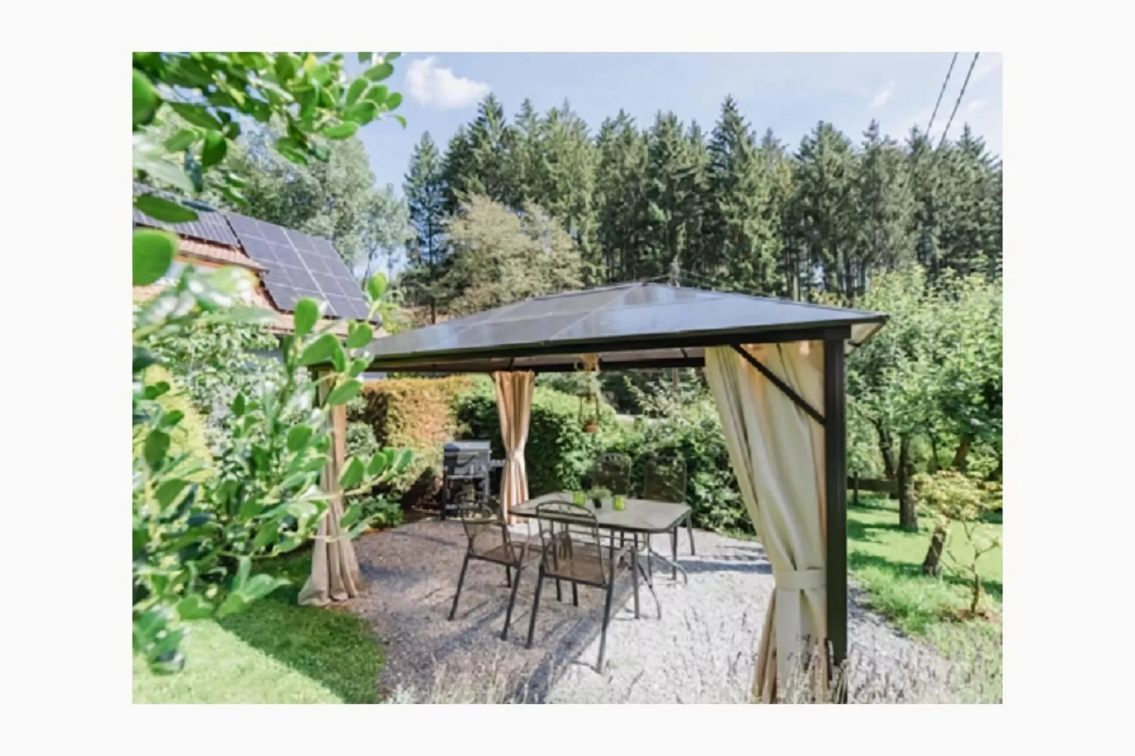 63097-Gardens summer