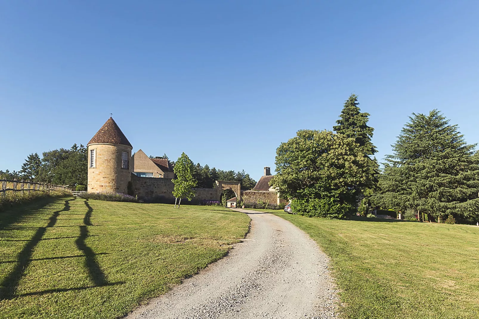 Manoir avec piscine privée-Areas summer 1km