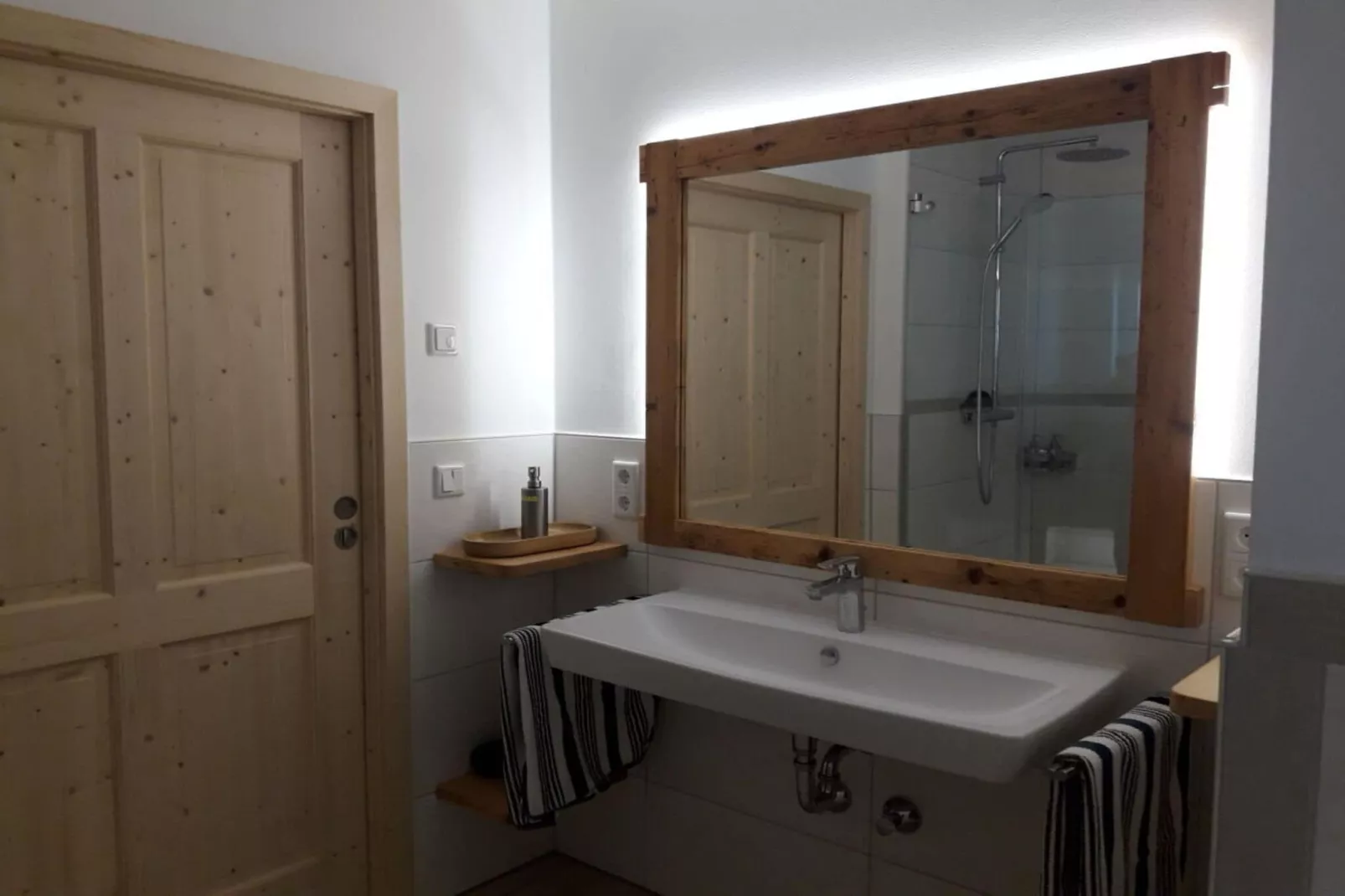 297552-Bathroom