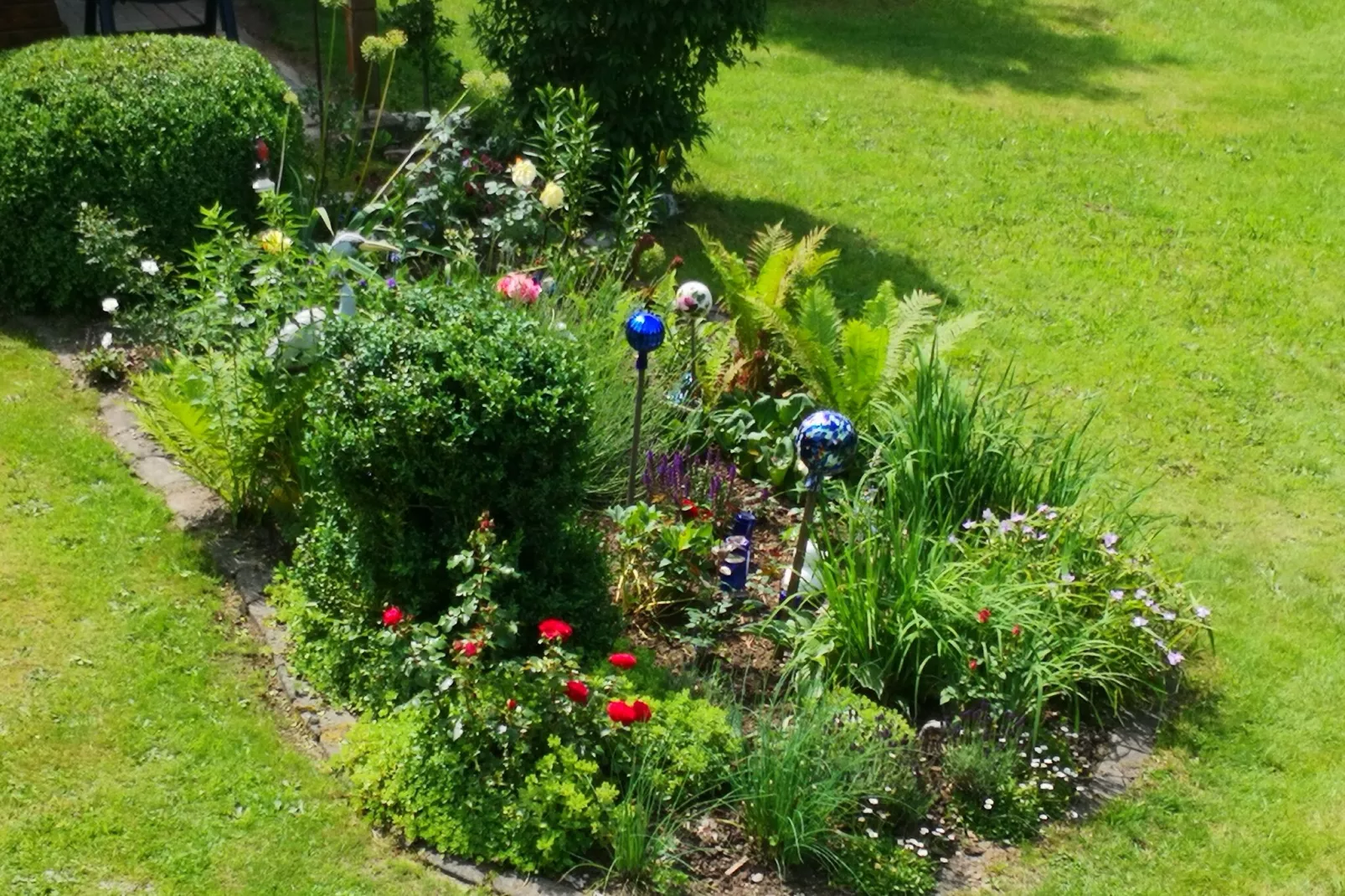 Hinternah-Gardens summer