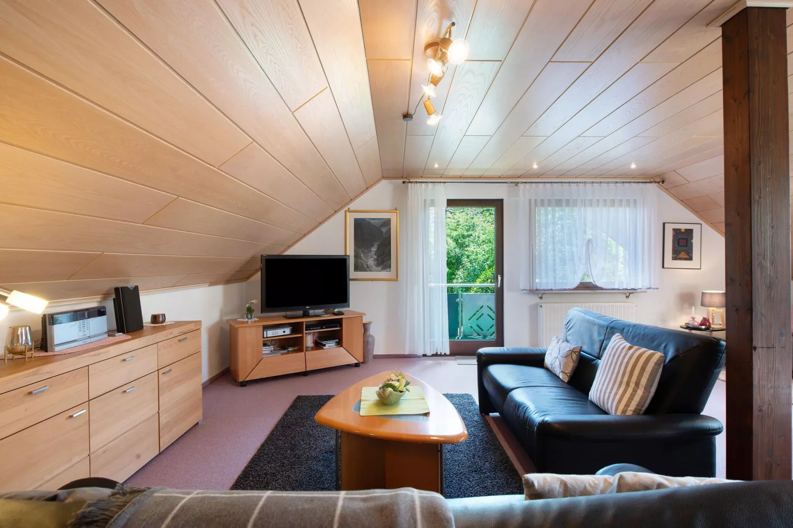 Fewo 75 qm-Living room