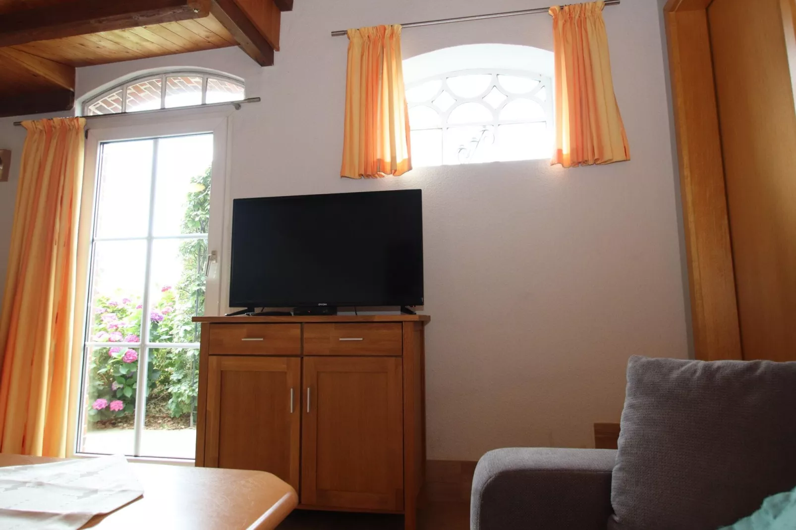 Schwalbenhaus-Living room
