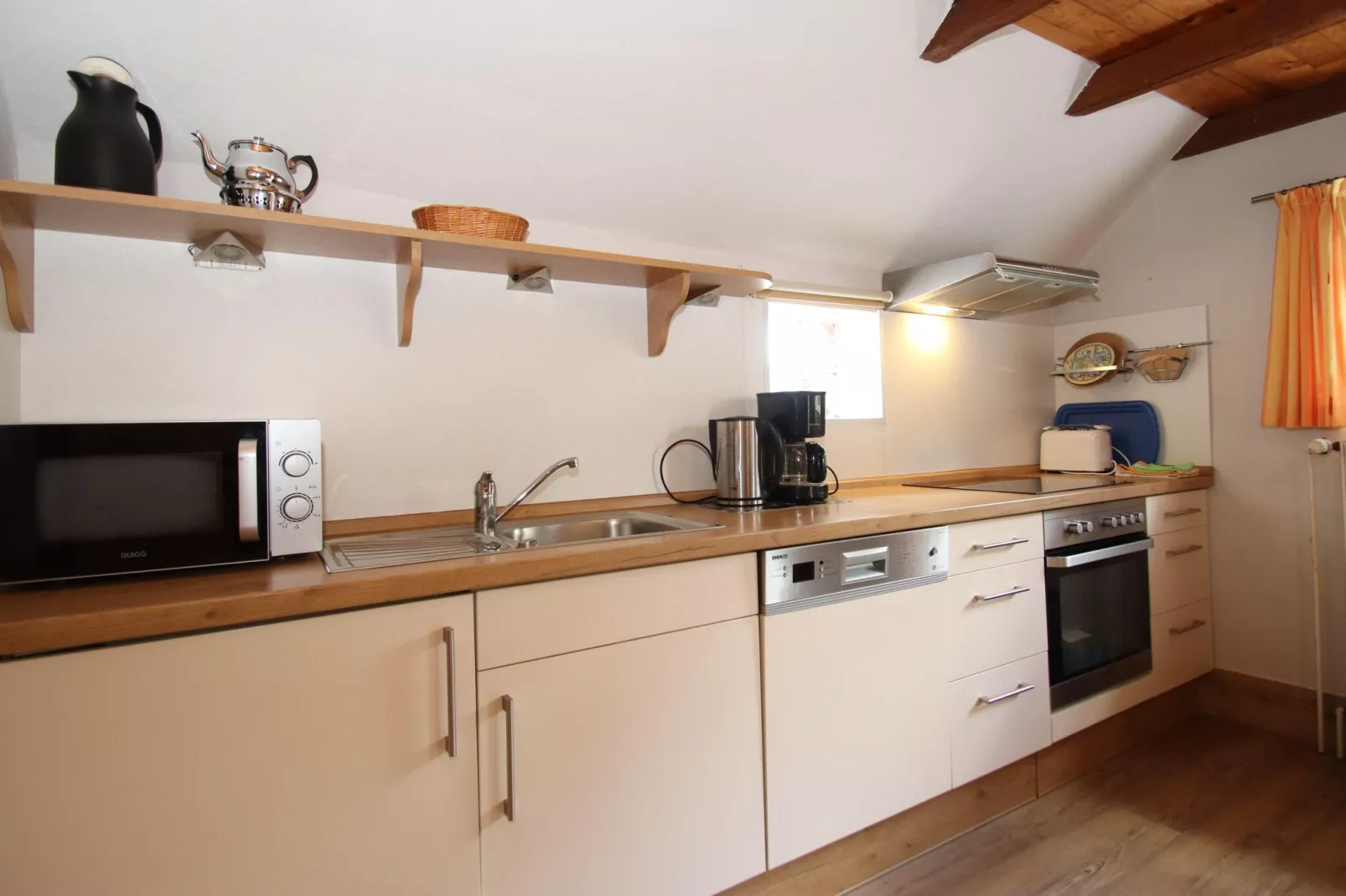 Schwalbenhaus-Kitchen