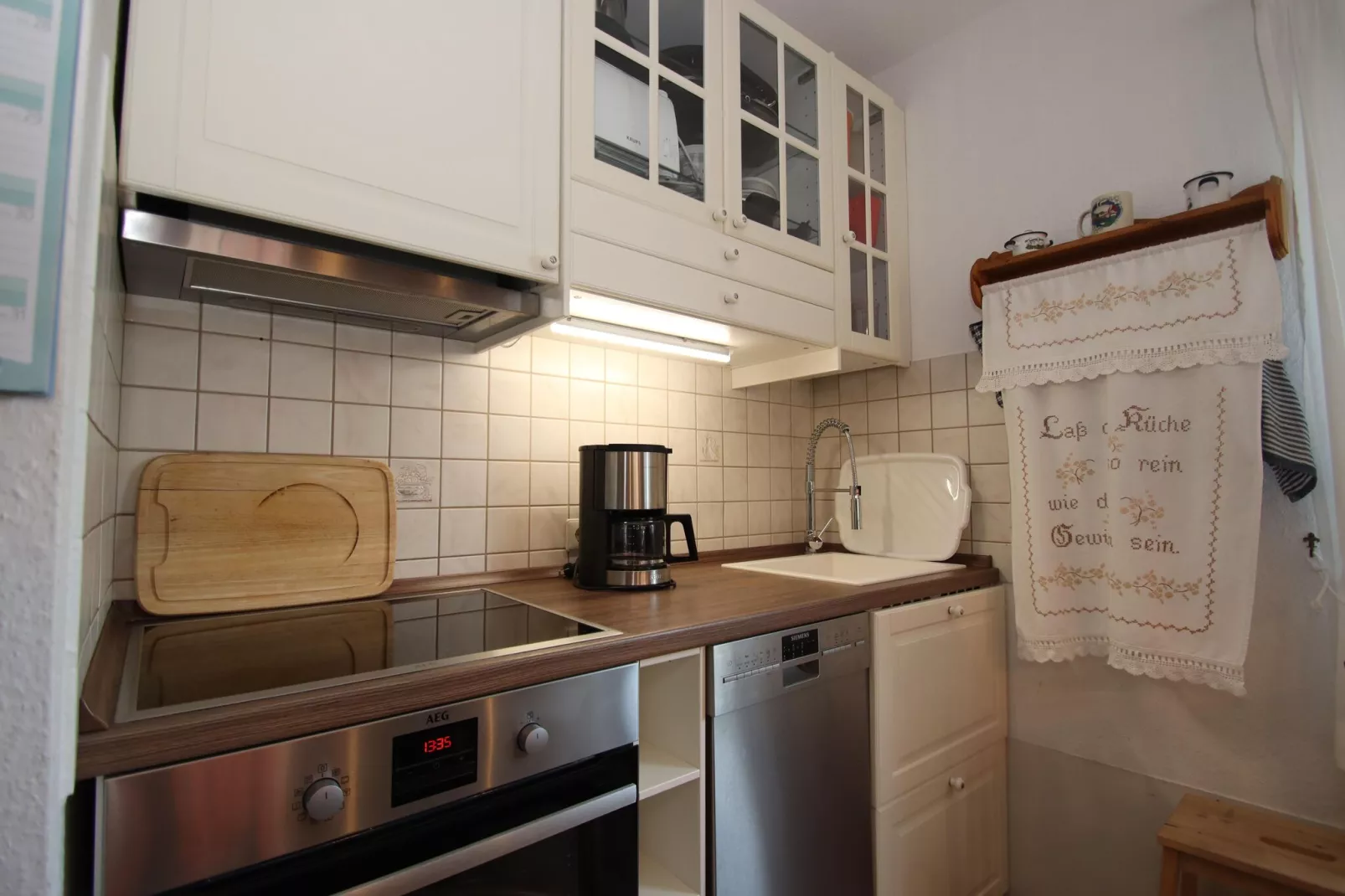 Doppelhaushälfte mit Sonnenterrasse in Neßmersiel-Kitchen