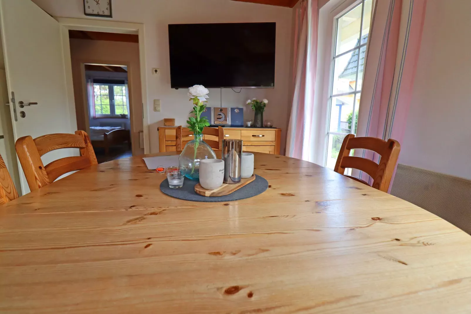 DHH Bernsteinhaus rechts-Dining room