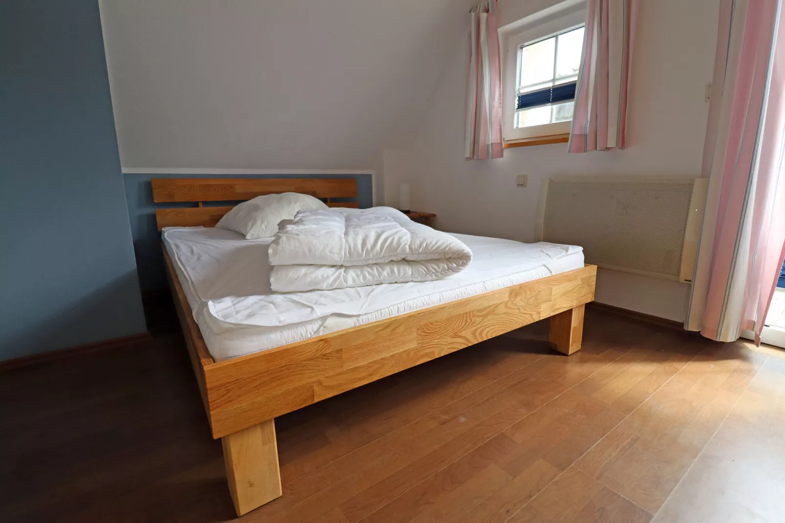 DHH Bernsteinhaus rechts-Bedroom