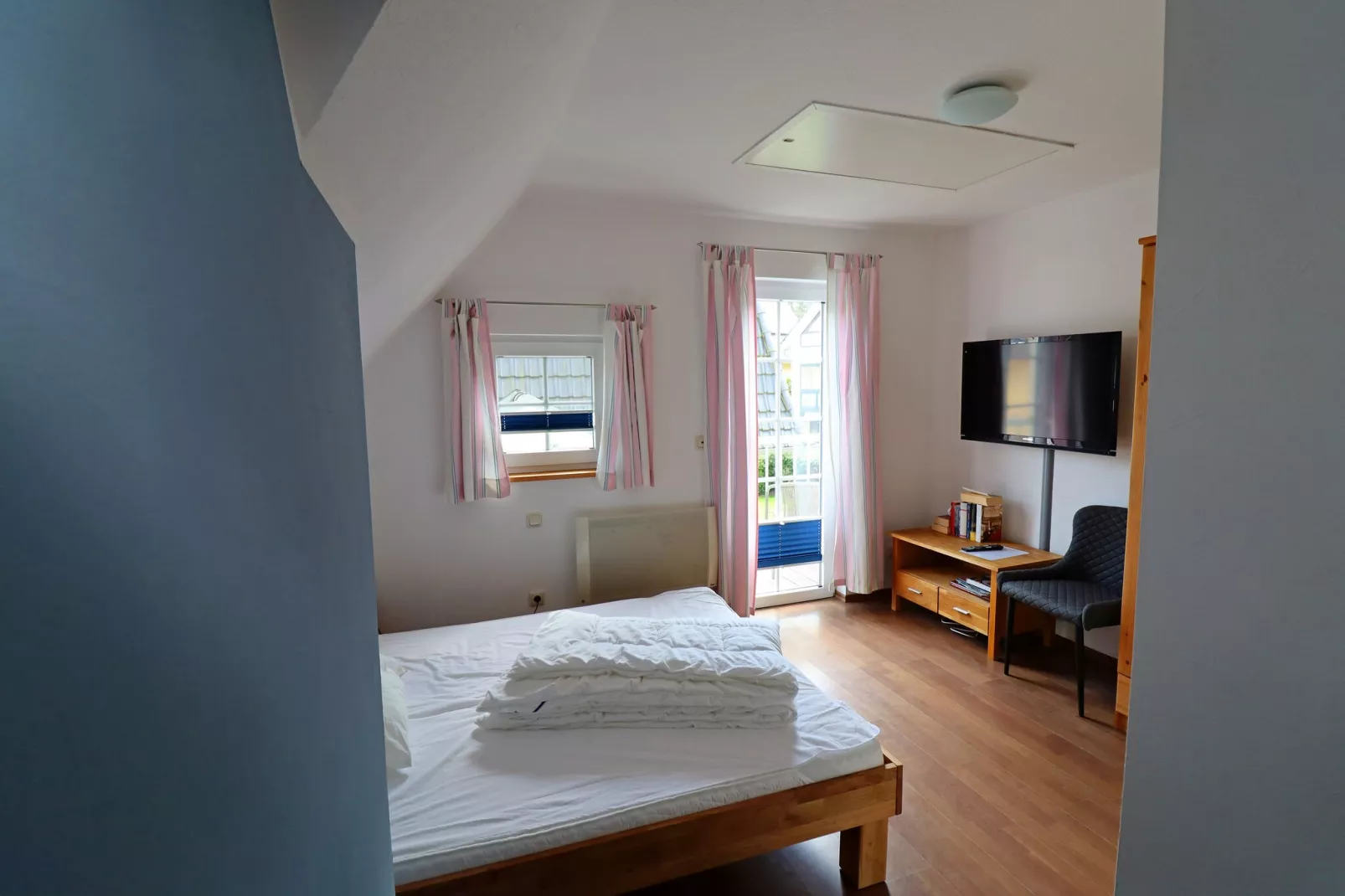 DHH Bernsteinhaus rechts-Bedroom