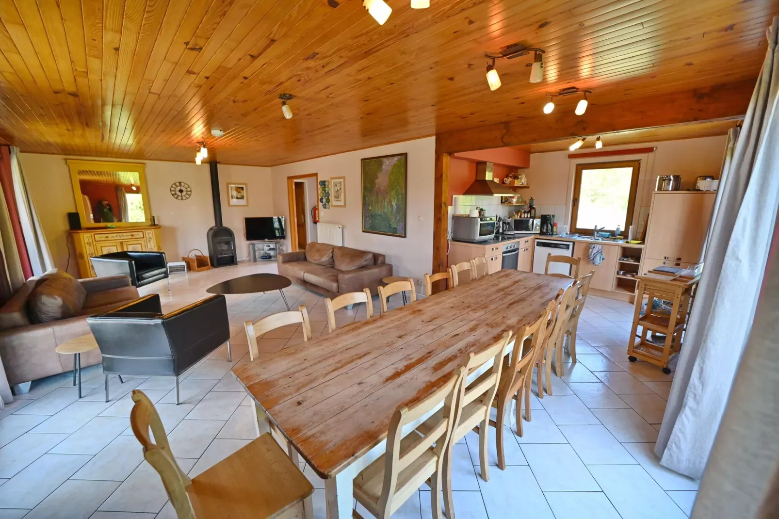 LE BERCAIL-Living room