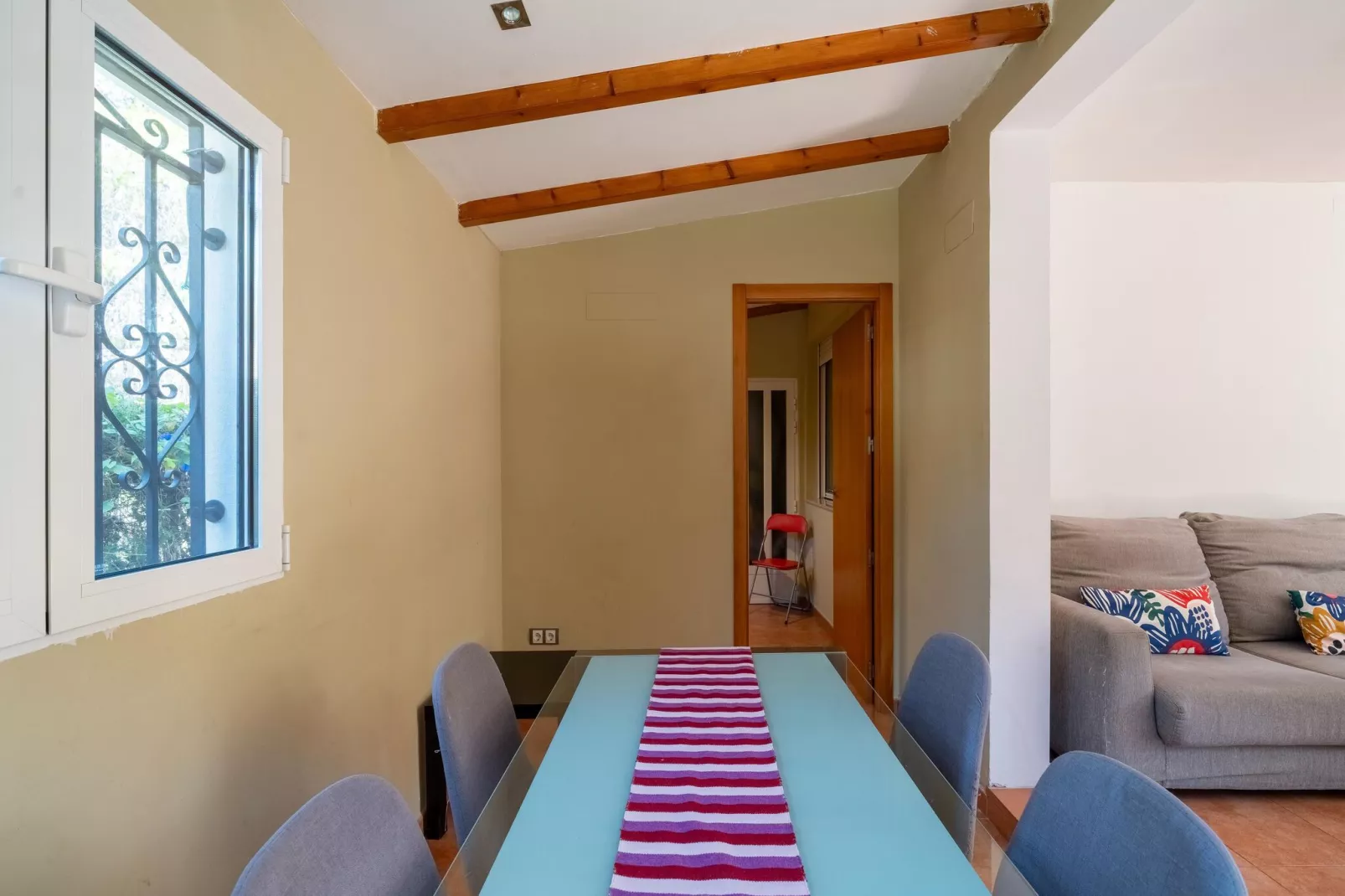 Mar y Montaña-Dining room