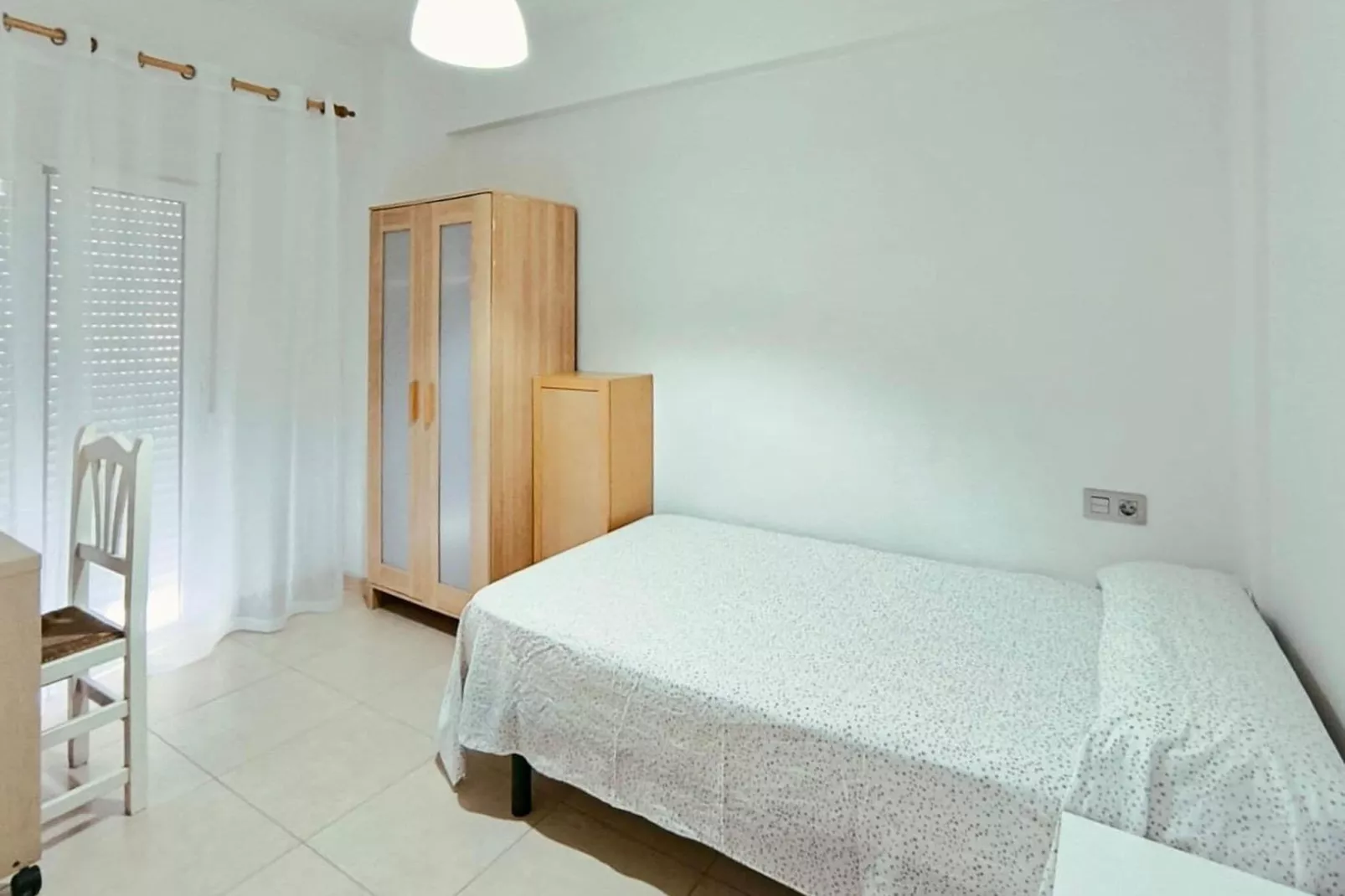 Almeria capital apartamento centrico cerca de la playa-Chambre