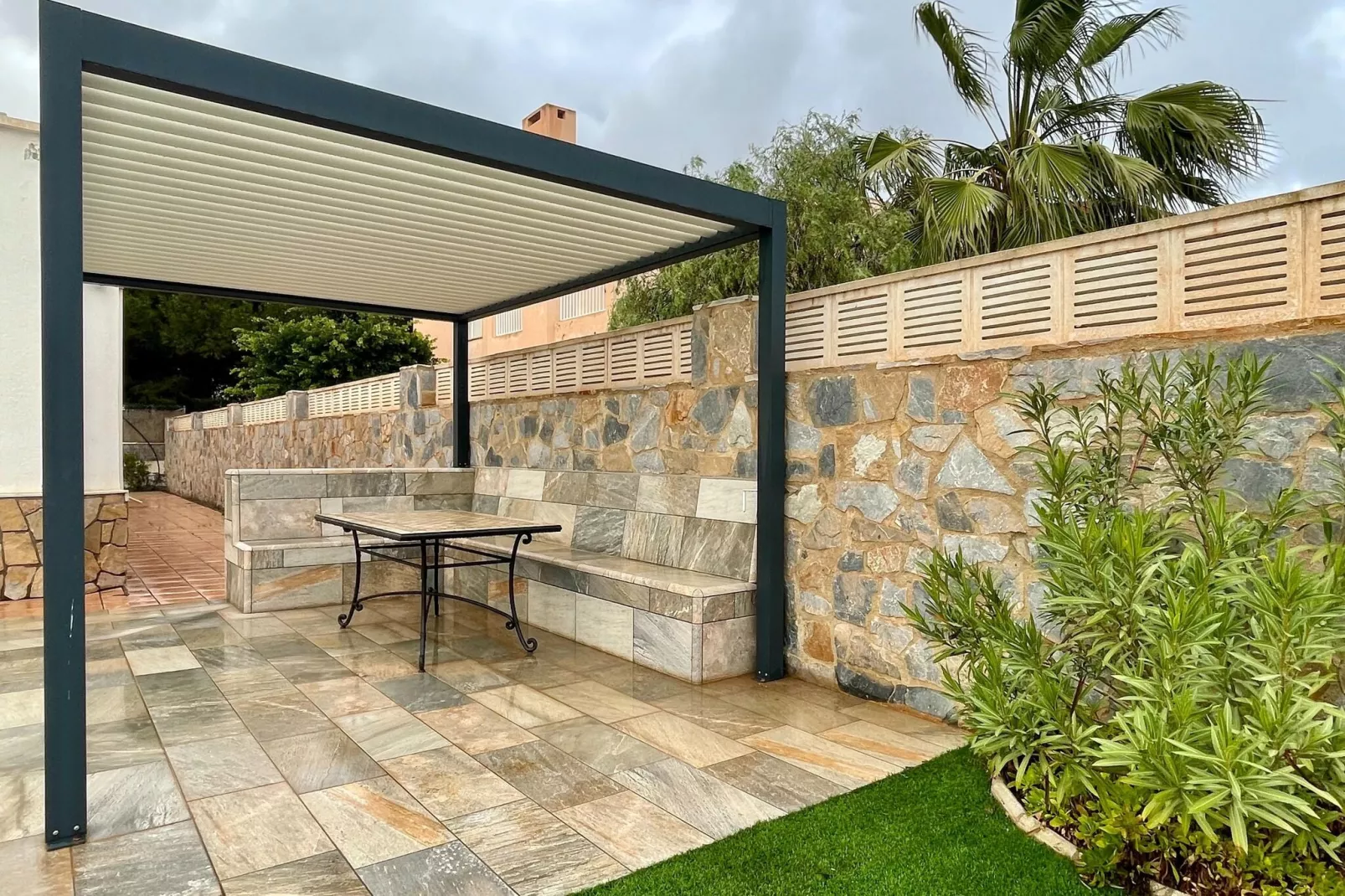 Villa Rio Tajo-Terrassenbalkon