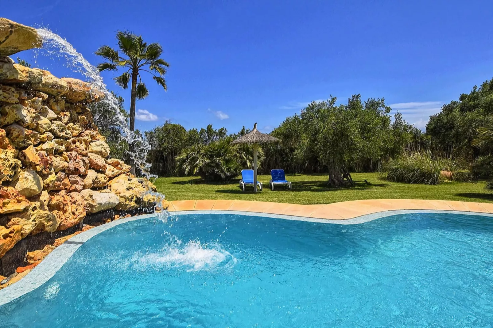 Gamundi-Pool