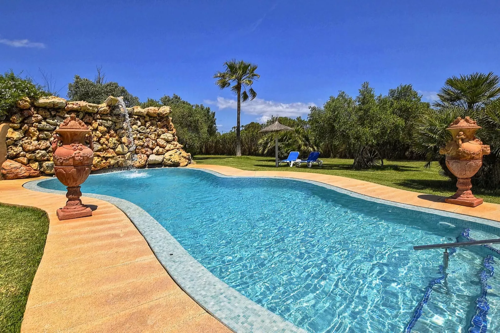 Gamundi-Pool