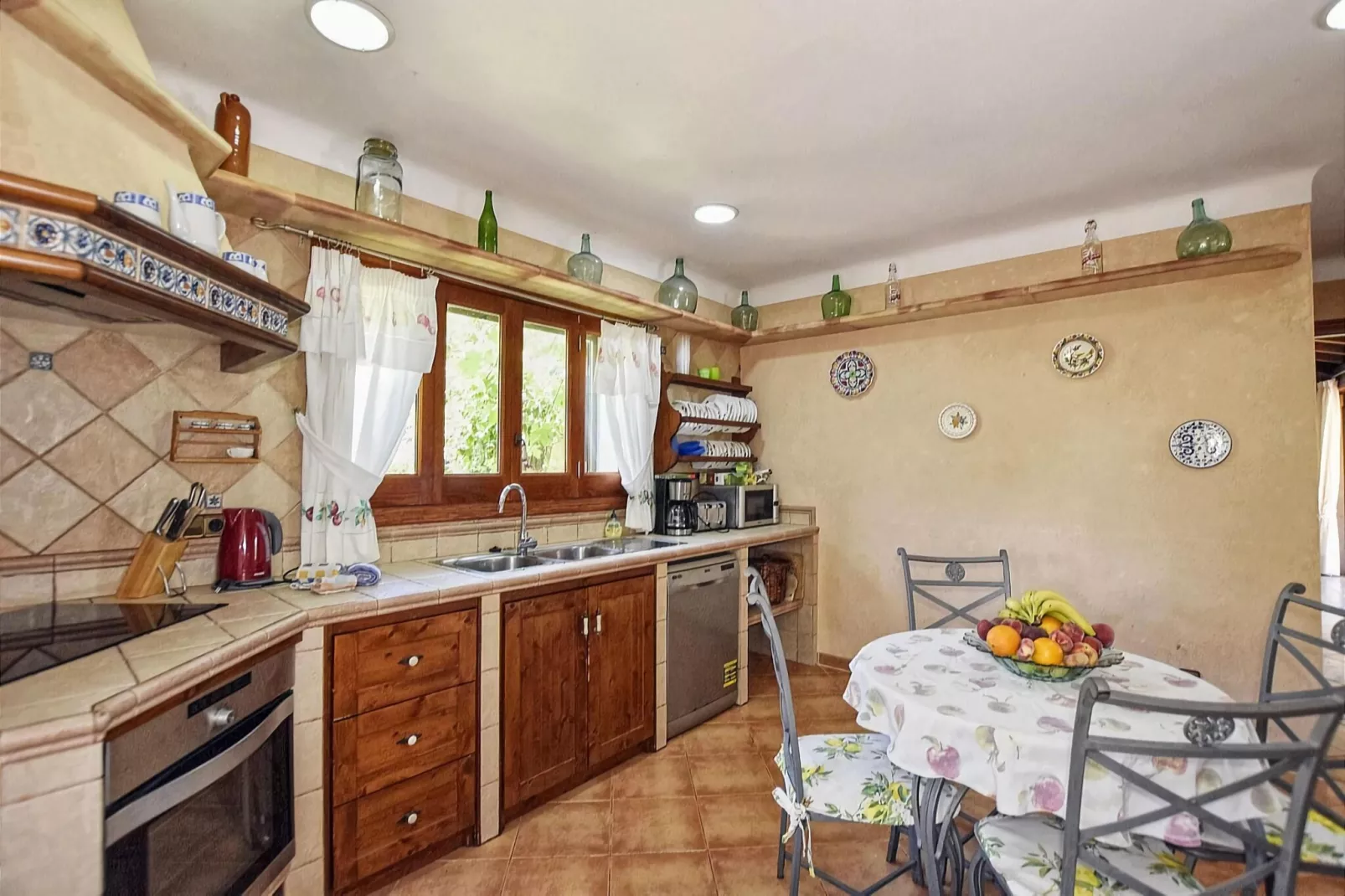 Gamundi-Kitchen