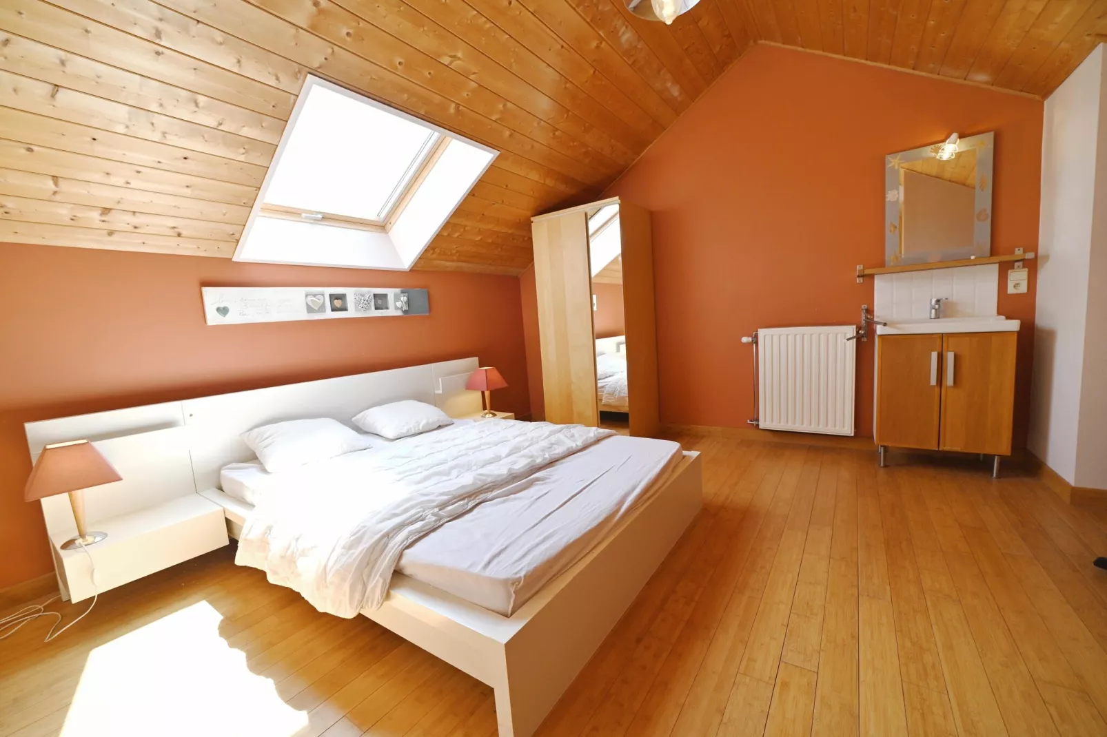 LE BERCAIL-Bedroom