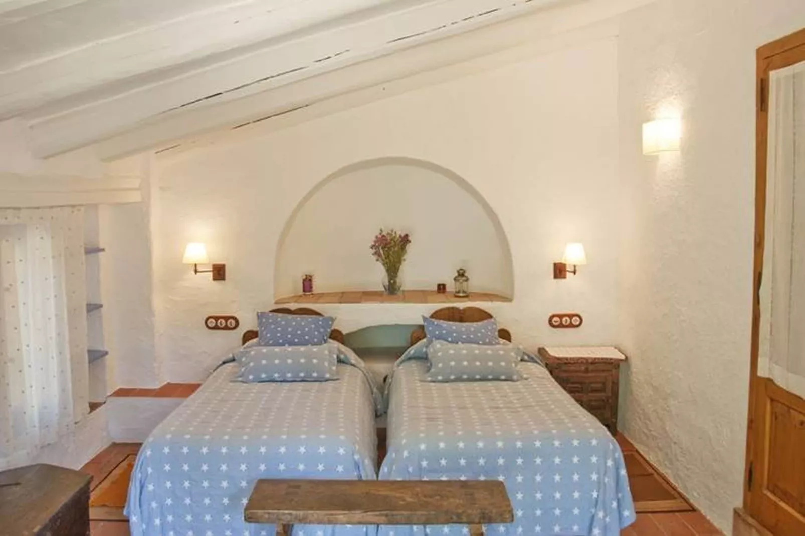 Can Vives-Bedroom
