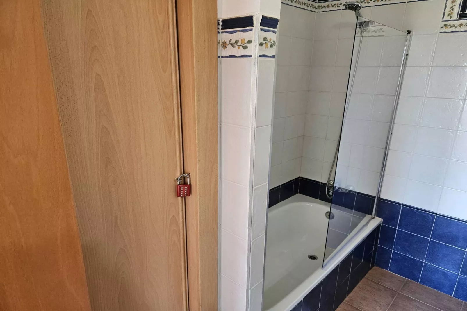Casa Guadiana-Bathroom