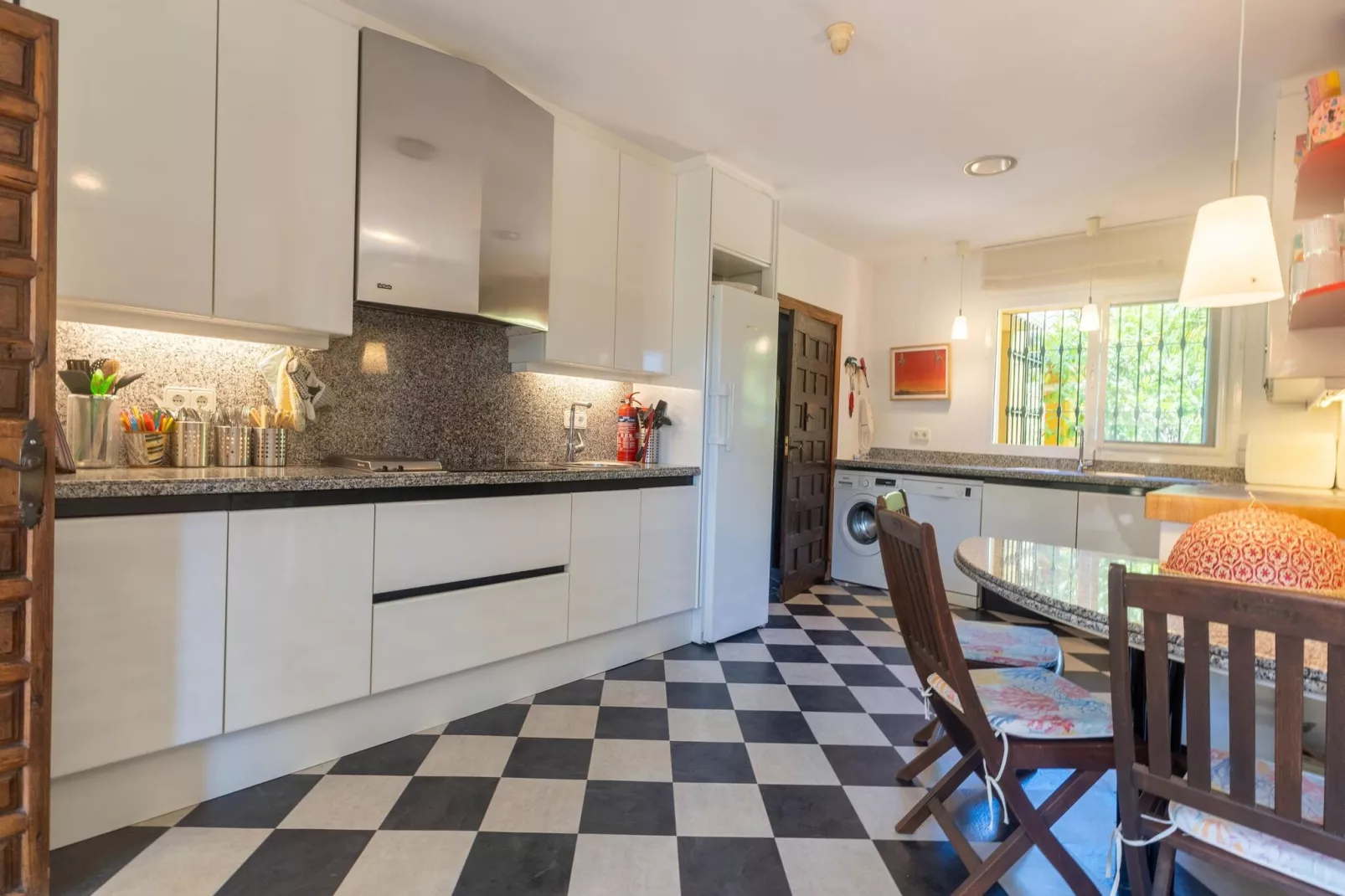 Casa Amarilla-Kitchen