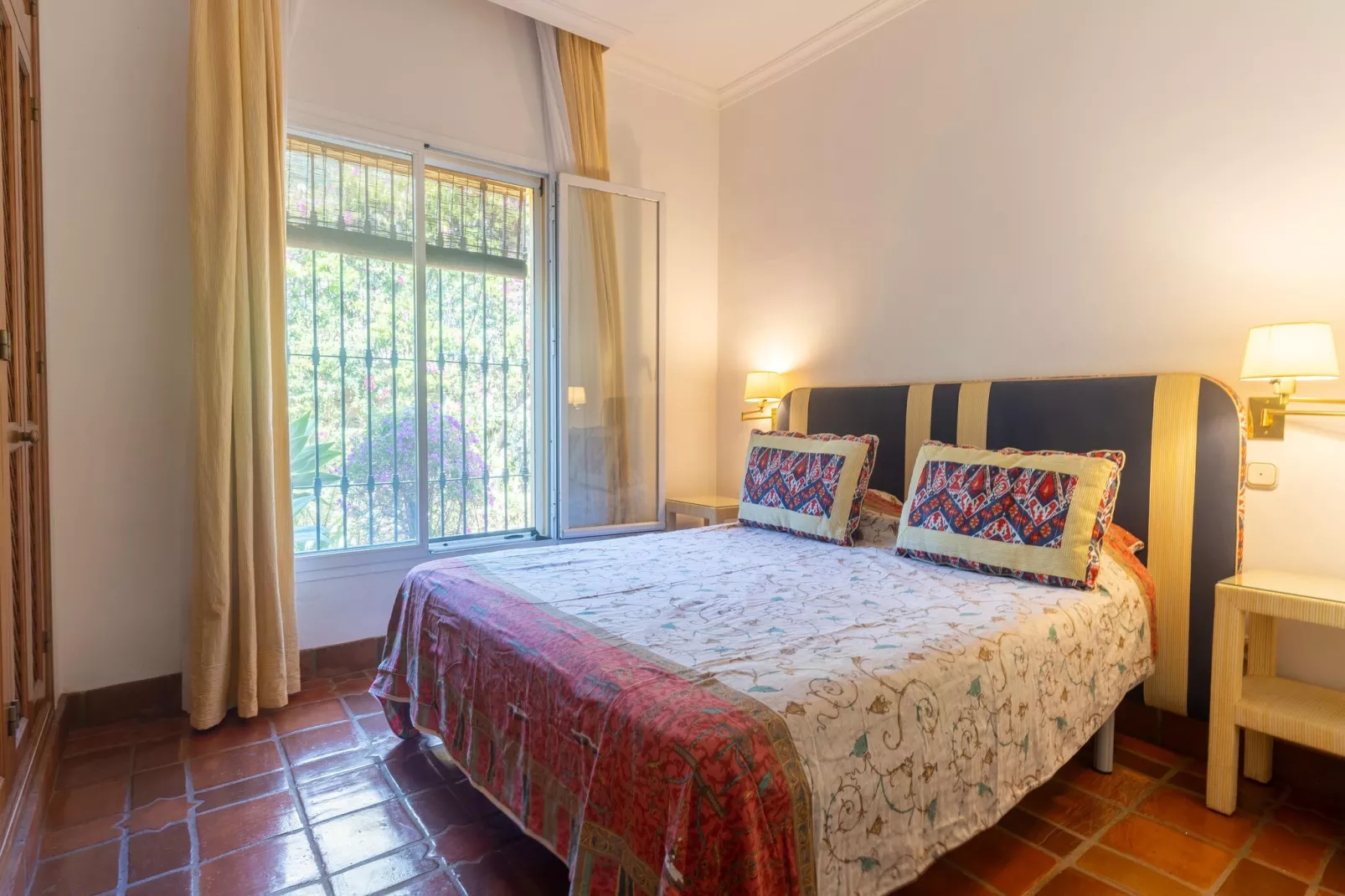Casa Amarilla-Bedroom