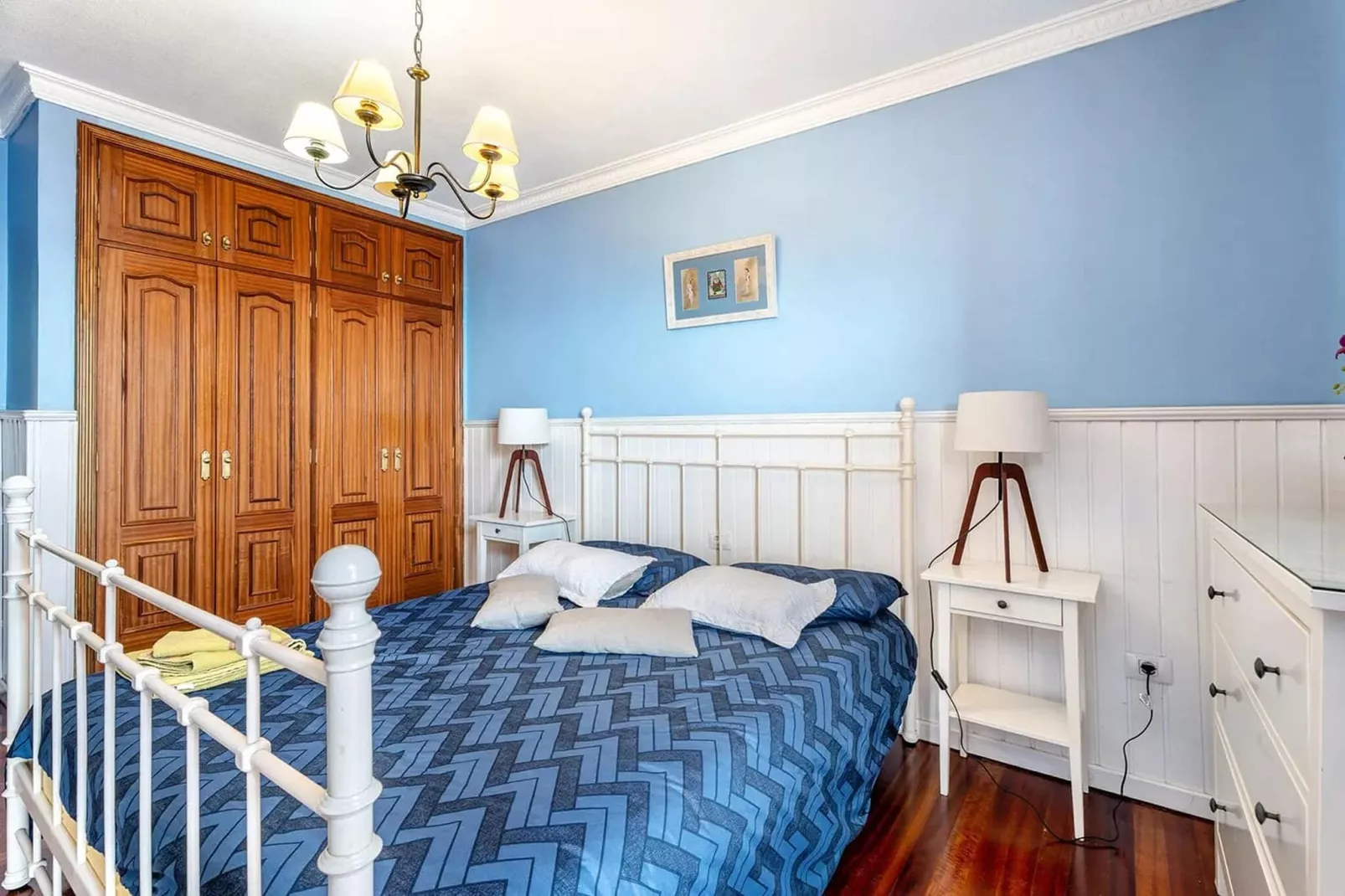 Radazul-Bedroom