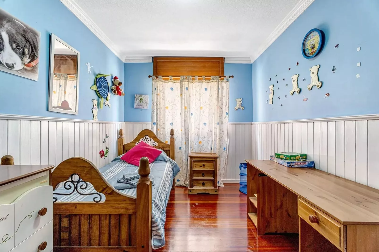 Radazul-Bedroom