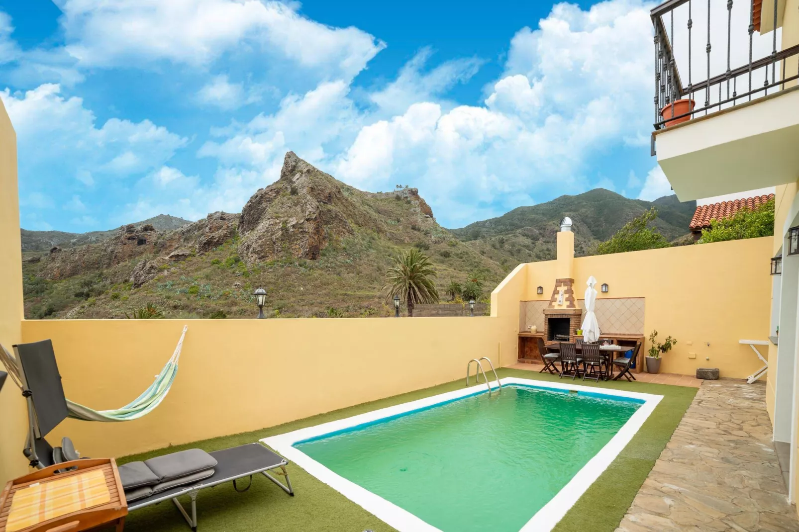 Las Salineras-Pool