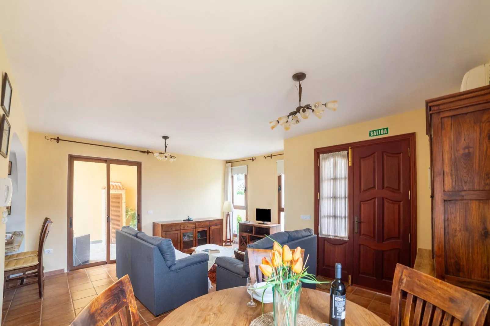 Las Salineras-Living room