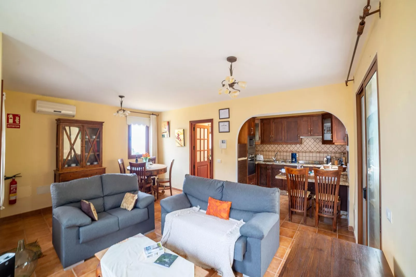 Las Salineras-Living room