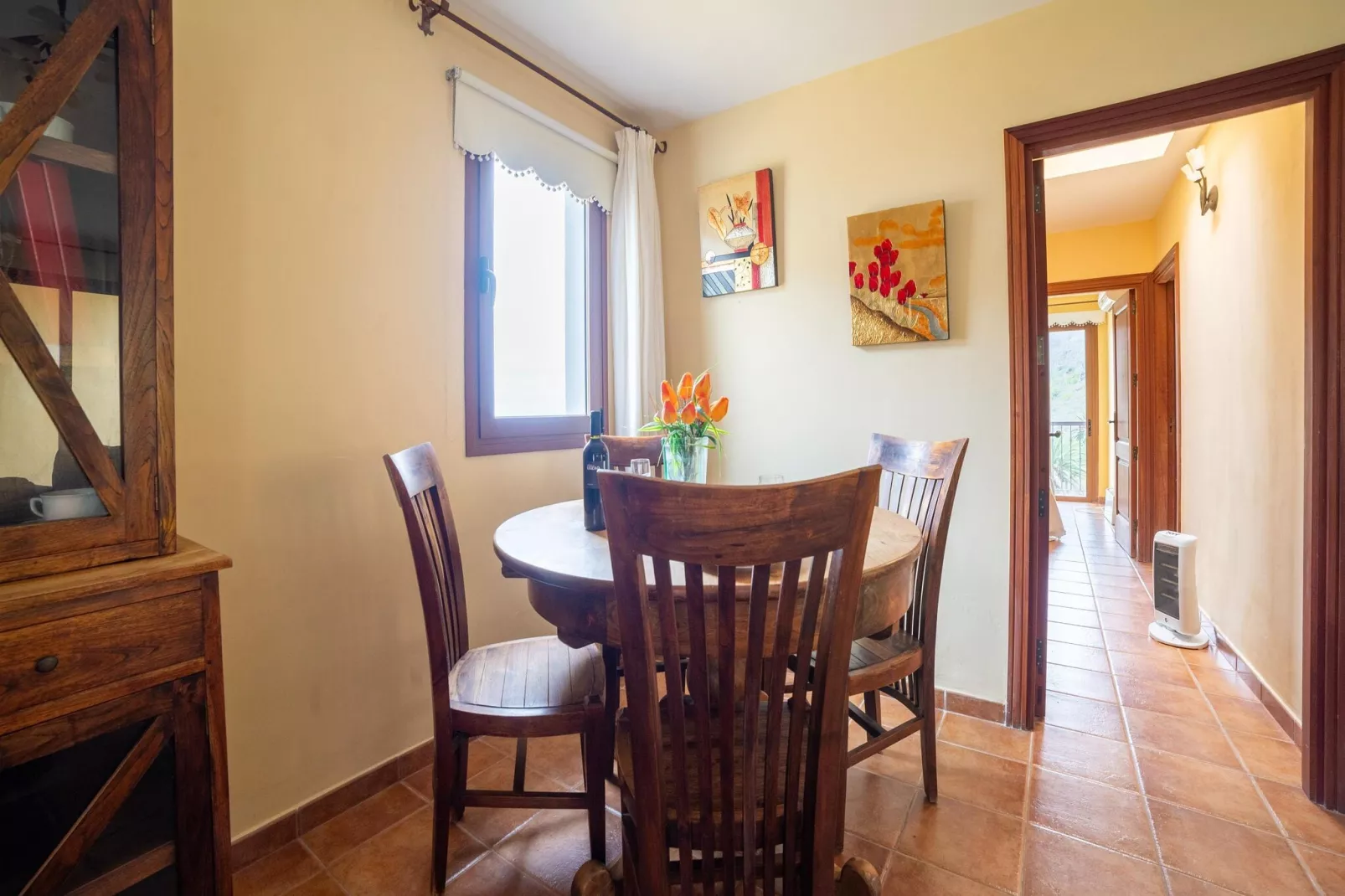Las Salineras-Dining room