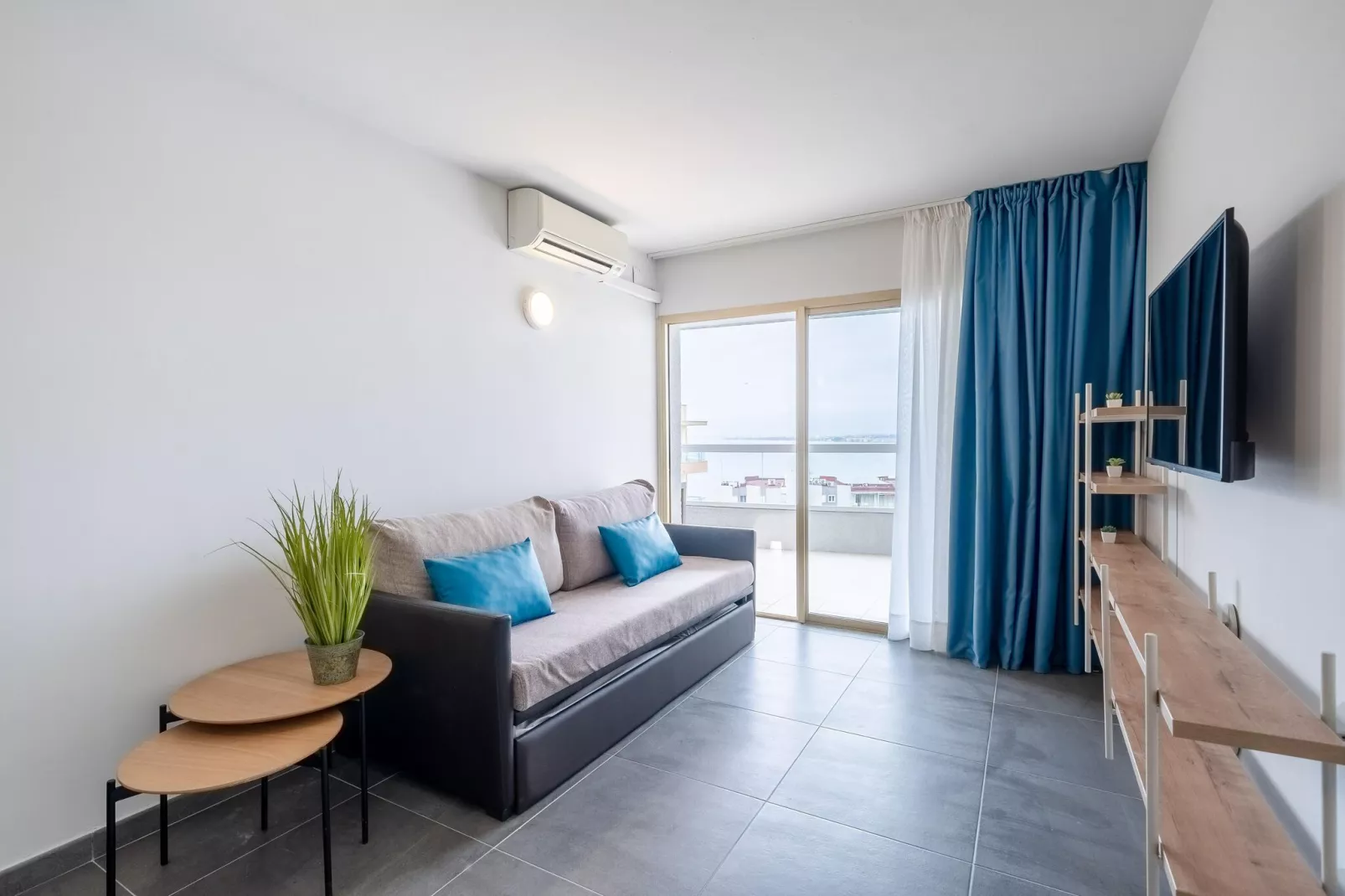 BLUE BEACH Apartments-Salon