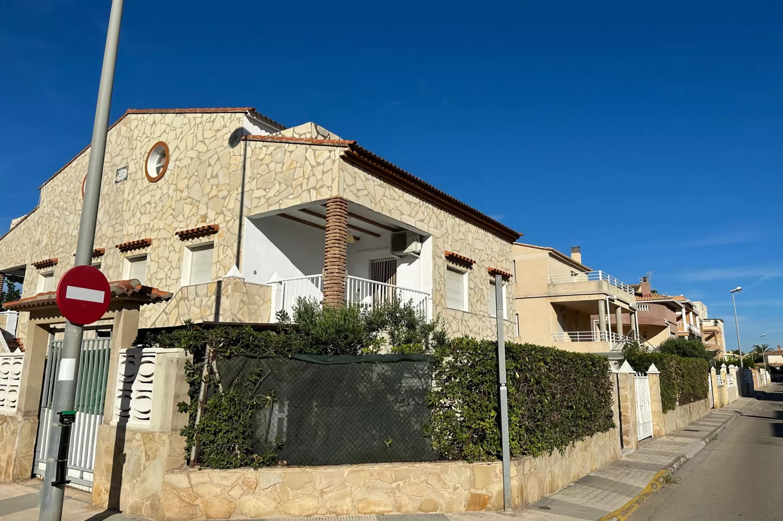 Apartamento Bajo Este-Exterior summer