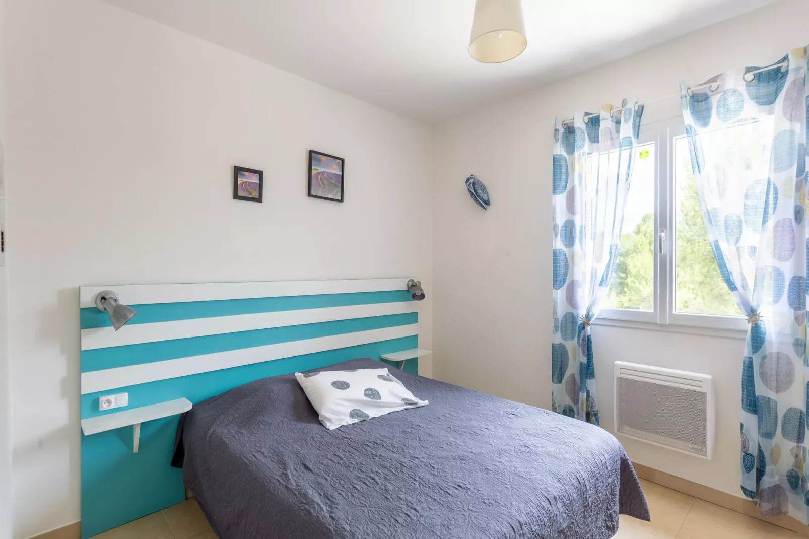 Les Lavandes-Bedroom