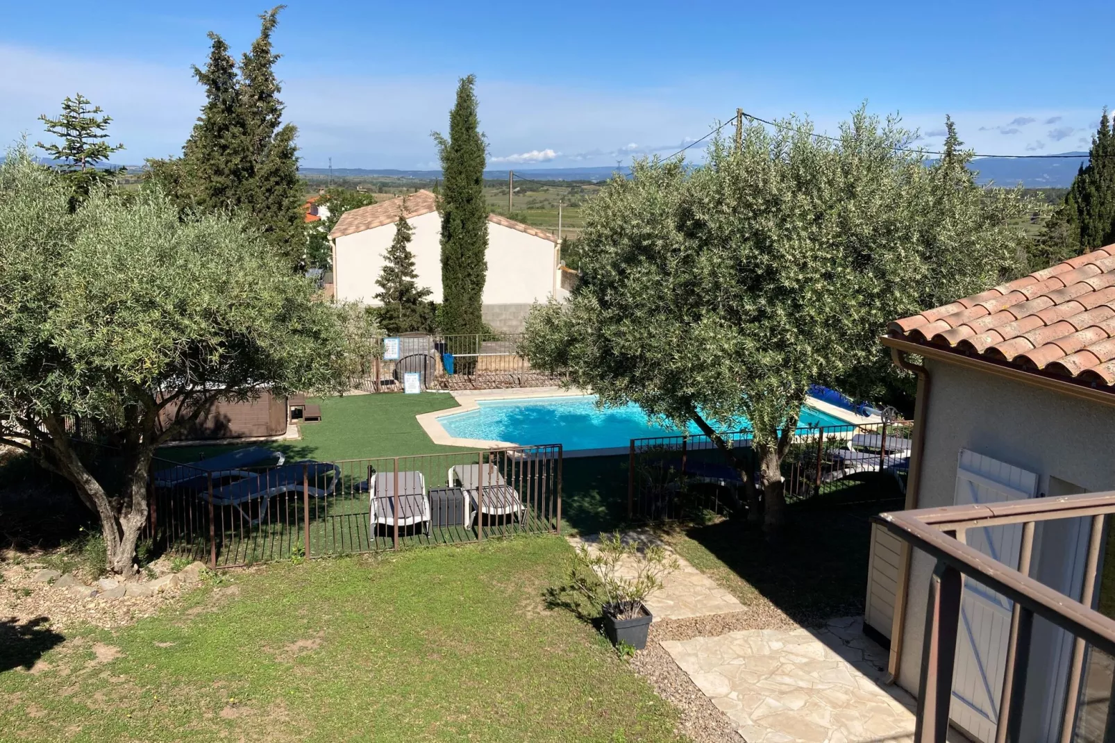 Mas de Montbrun-View summer