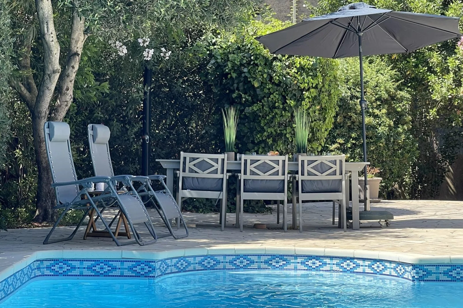Le Bon-Pool
