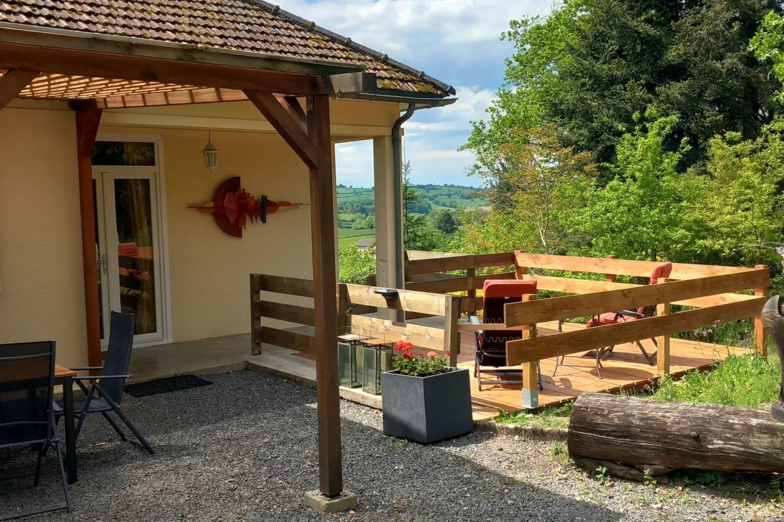 Le Bon Sentiment-Terrace balcony