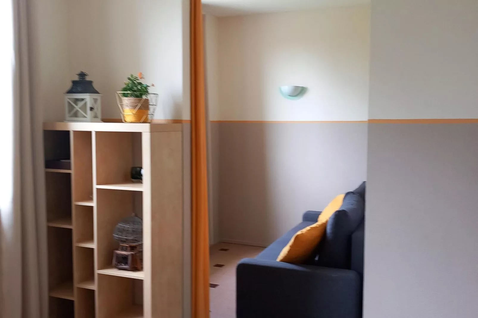 Le Bon Sentiment-Living room