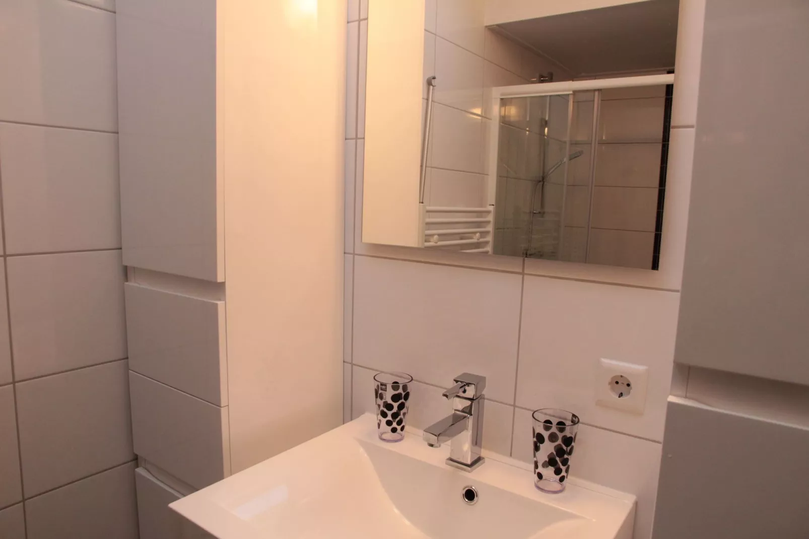 Dichtbij de Oosterschelde-Bathroom