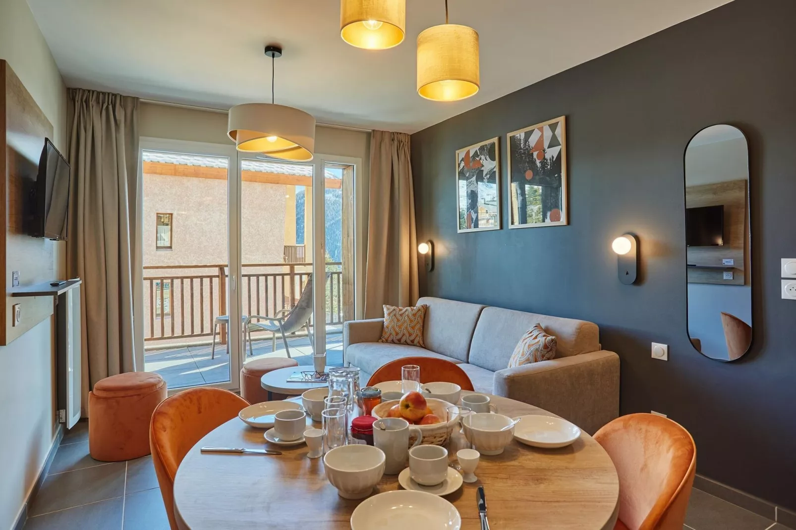 Le Mont d'Auron 3-Living room