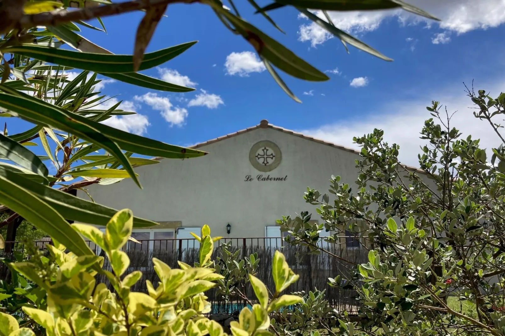 Villa Le Cabernet-Exterior summer