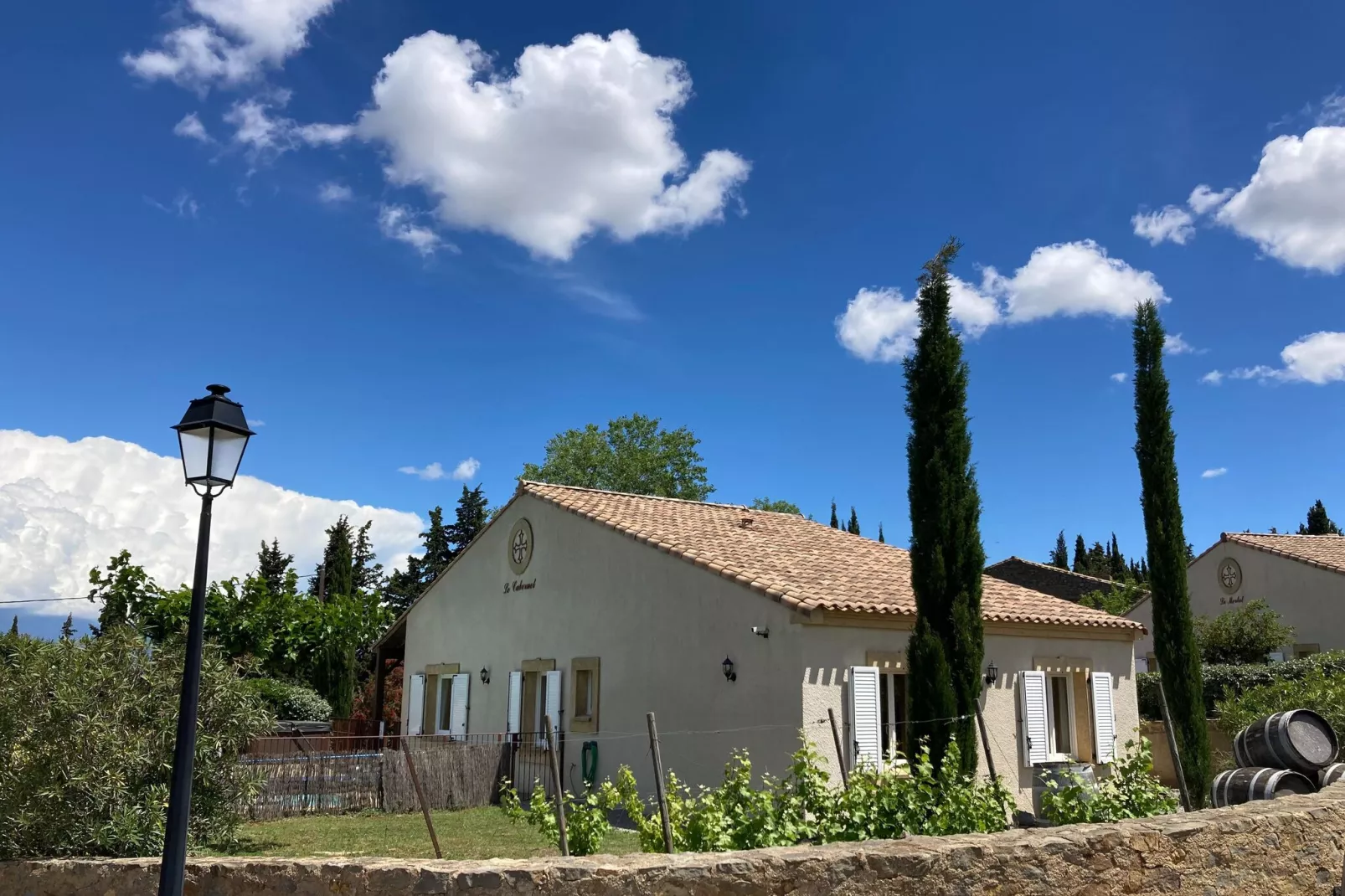 Villa Le Cabernet-Exterior summer