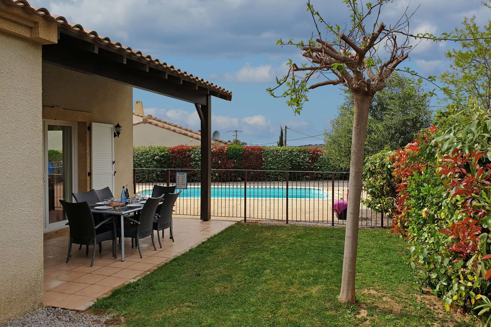 Villa Le Cabernet-Terrace balcony
