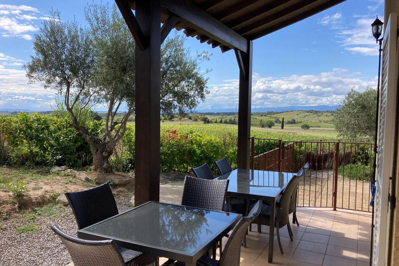 Villa le Syrah-Terrace balcony