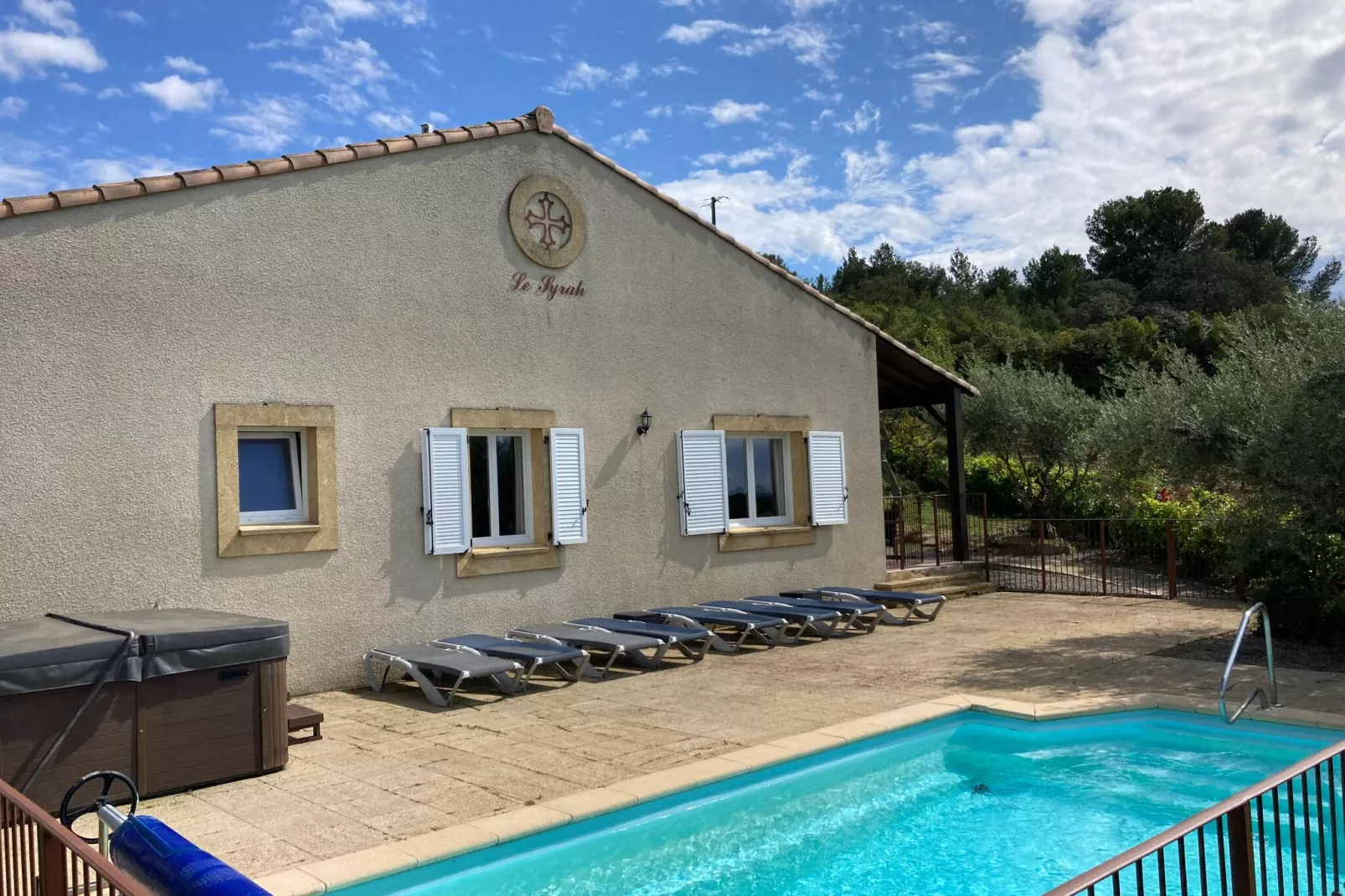 Villa le Syrah-Exterior summer
